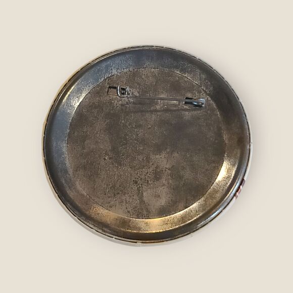 Retro 1985 Vintage Disneyland I'm a Winner 30th Year Button Pin Brooch - Picture 2 of 6